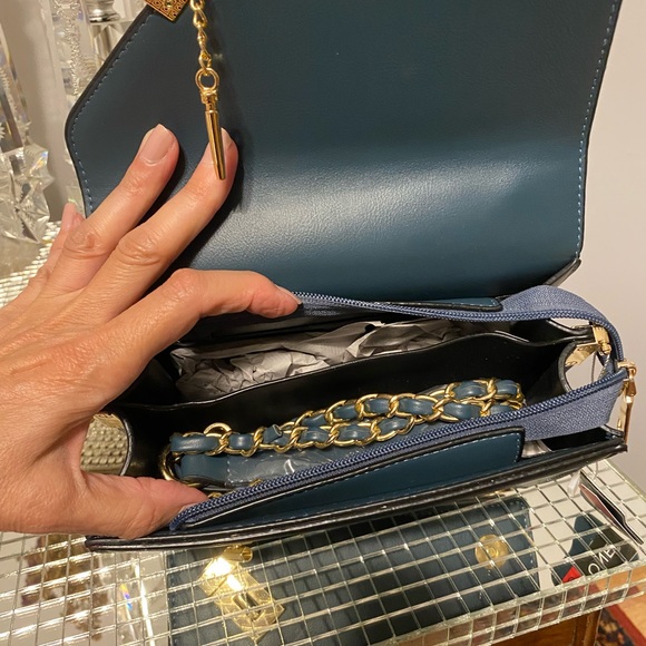 NWT Teal blue purse with gold hardware shoulder/crossbody strap-CityOne - Picture 15 of 16